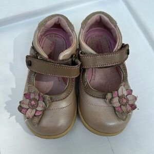 Stride Rite Shoes Size 5